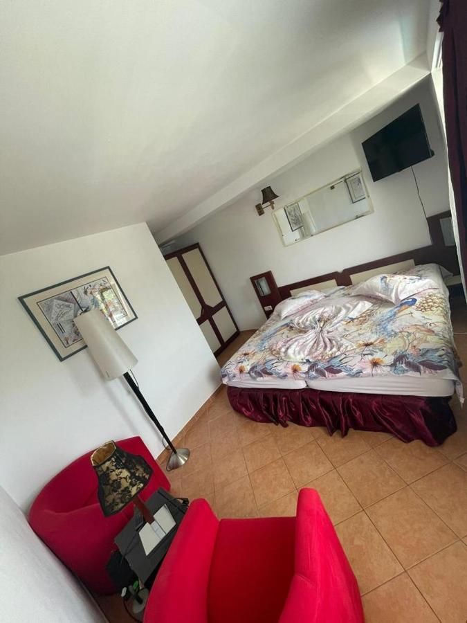 Pensiunea Coquette Costinesti Hotell Exteriör bild